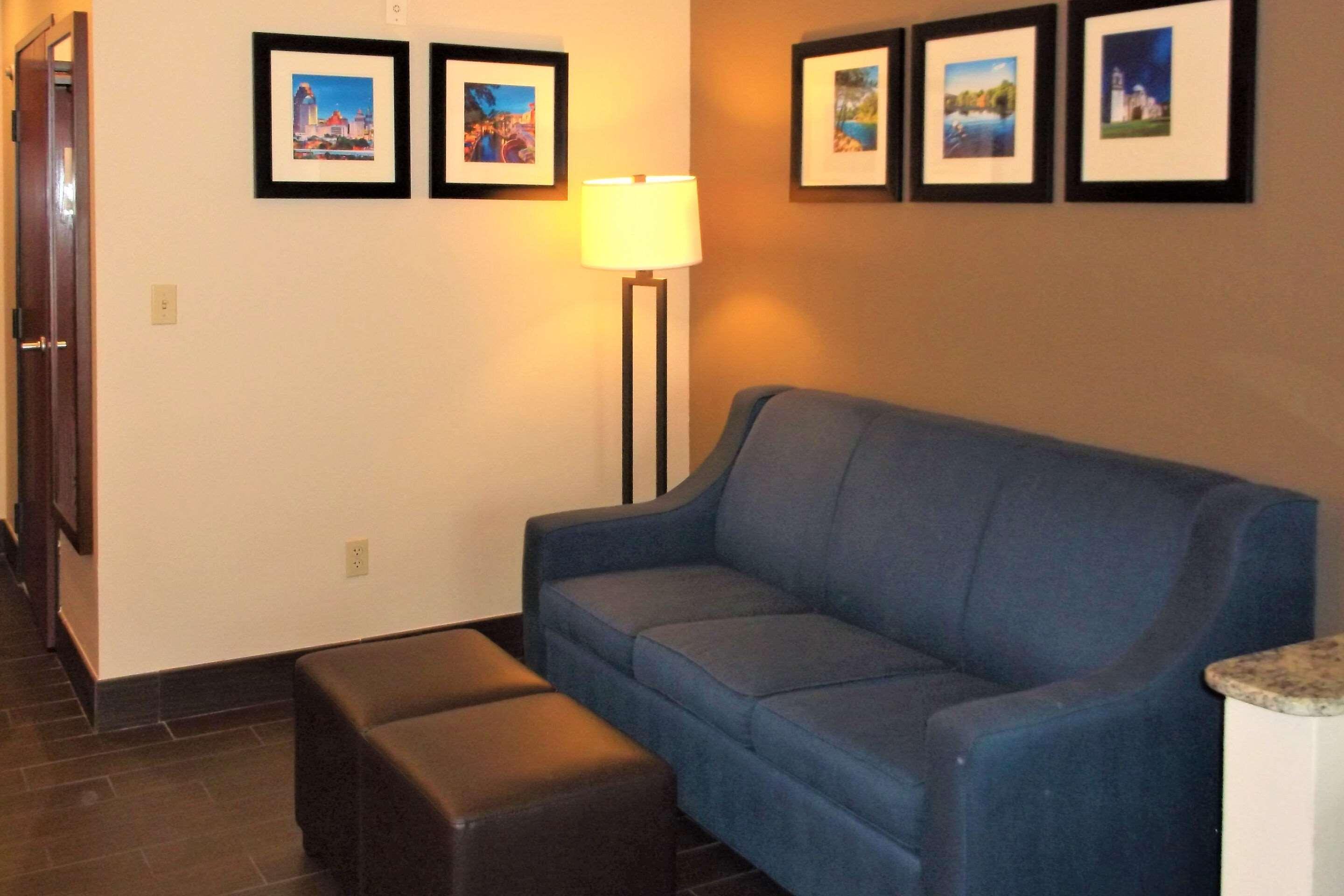 Comfort Inn & Suites Seguin Buitenkant foto