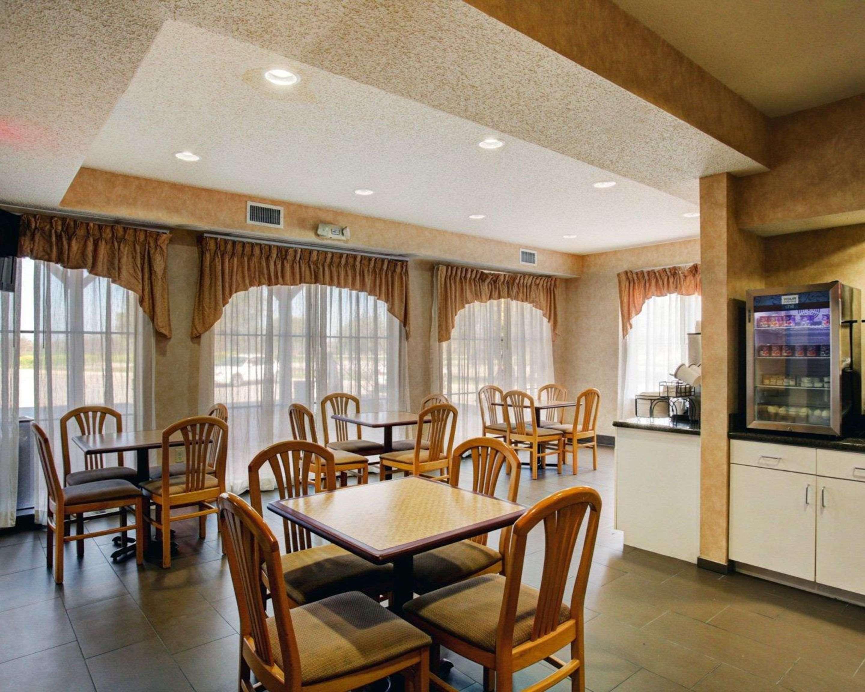 Comfort Inn & Suites Seguin Buitenkant foto