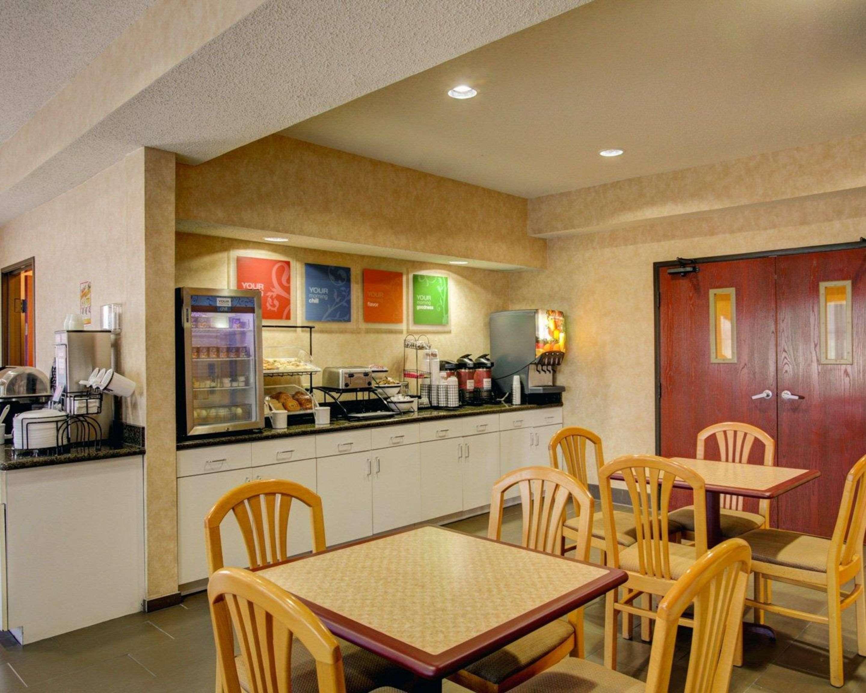 Comfort Inn & Suites Seguin Buitenkant foto
