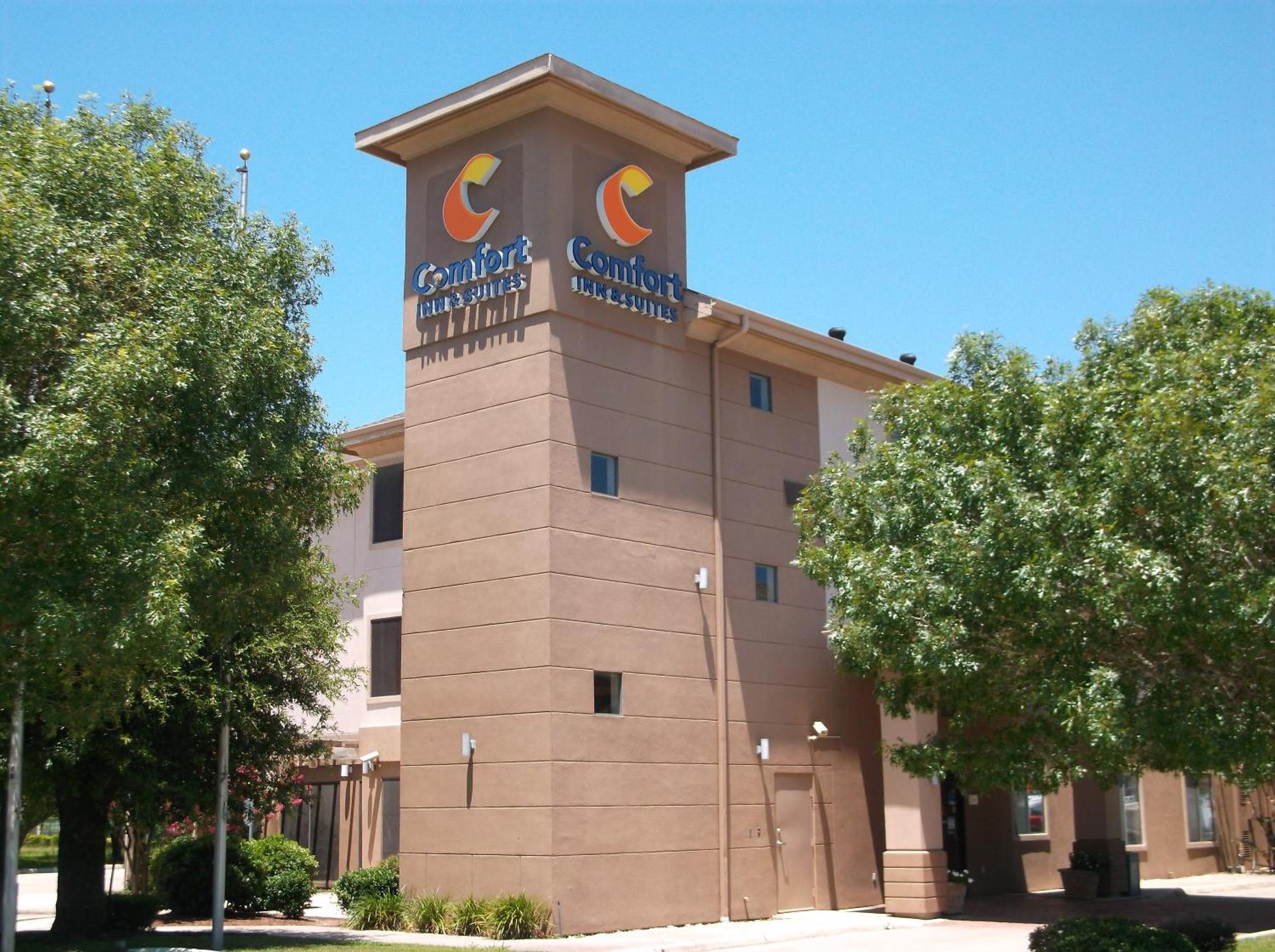 Comfort Inn & Suites Seguin Buitenkant foto