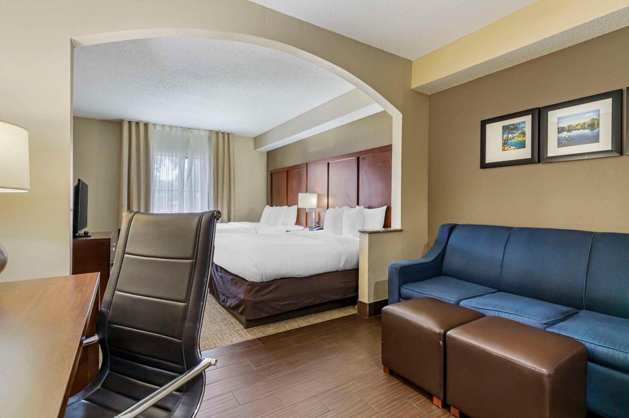Comfort Inn & Suites Seguin Buitenkant foto
