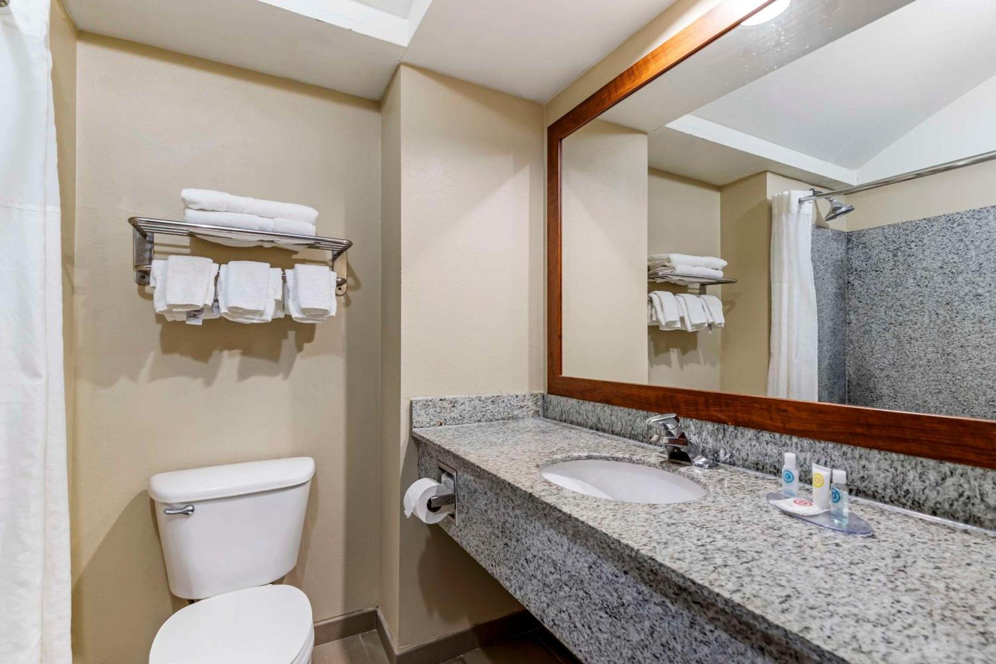Comfort Inn & Suites Seguin Buitenkant foto