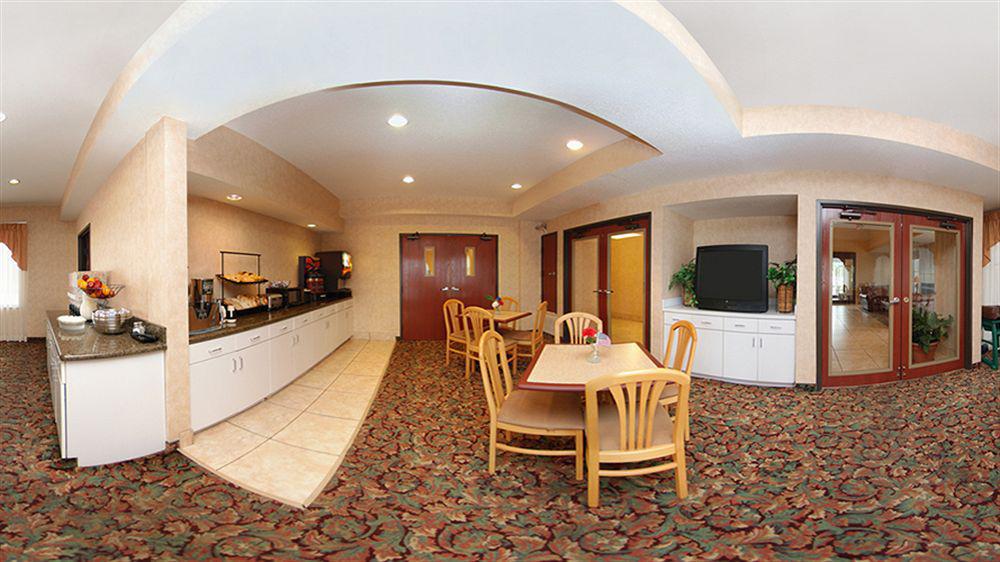 Comfort Inn & Suites Seguin Buitenkant foto